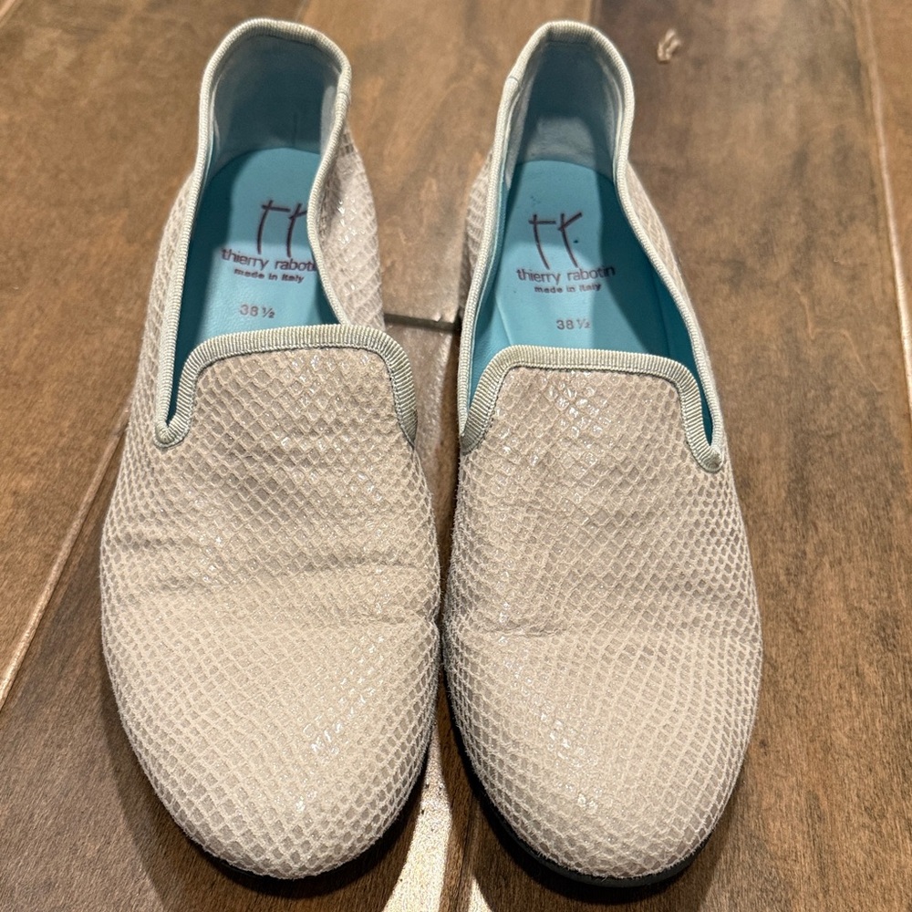 Thierry Rabotin Cream Textured Women's Loafers